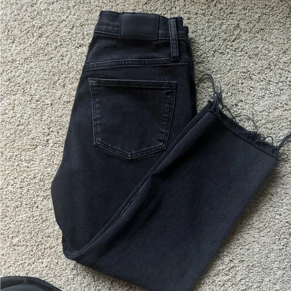 Madewell High-Rise slim crop Black boyjean Frayed jeans - Picture 3 of 8